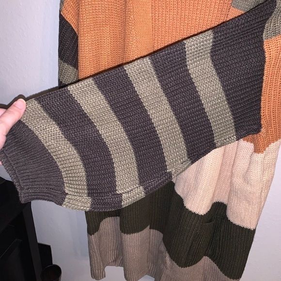 So Pretty! Oversized Knit Striped Cardigan - Picture 10 of 13